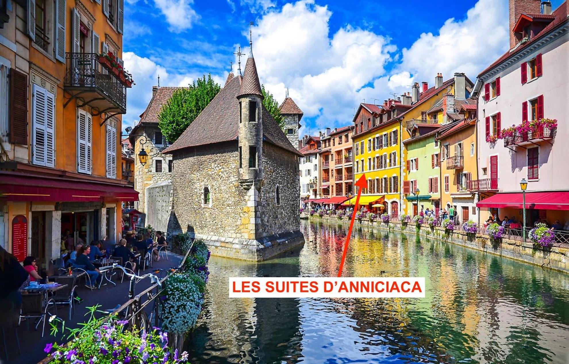 Les Suites D'Anniciaca - Hyper Centre Avec Vue Sur Le Chateau Анси Екстериор снимка